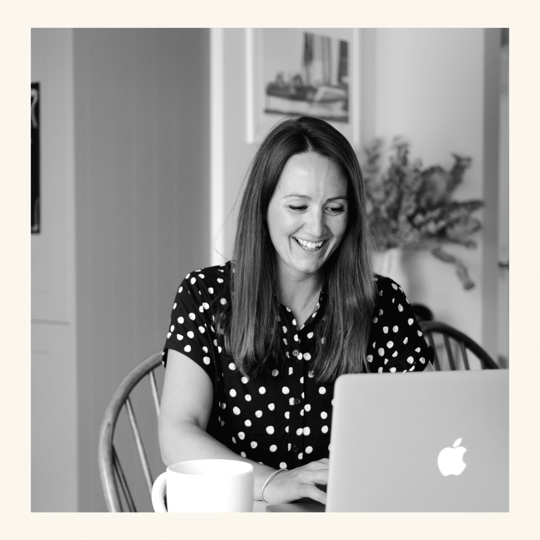 Katherine Kimber, Nude nutrition, looking at laptop smiling